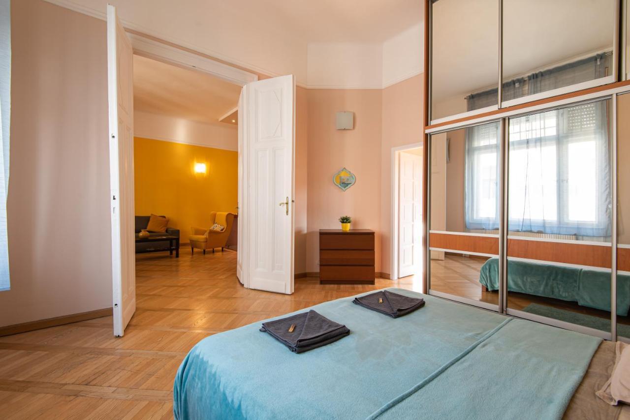 Patrik'S Budapest Center Apartment Екстер'єр фото