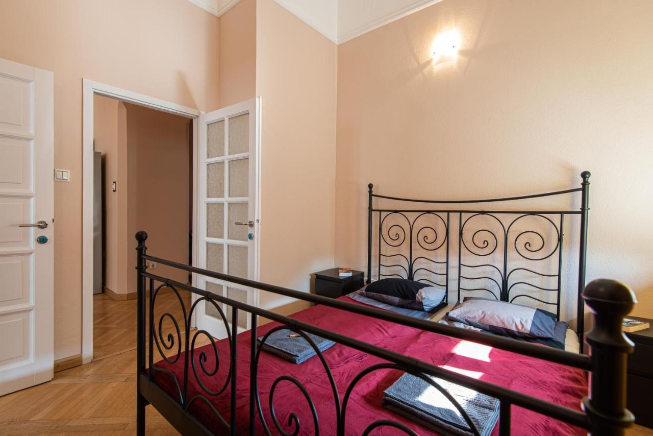Patrik'S Budapest Center Apartment Екстер'єр фото